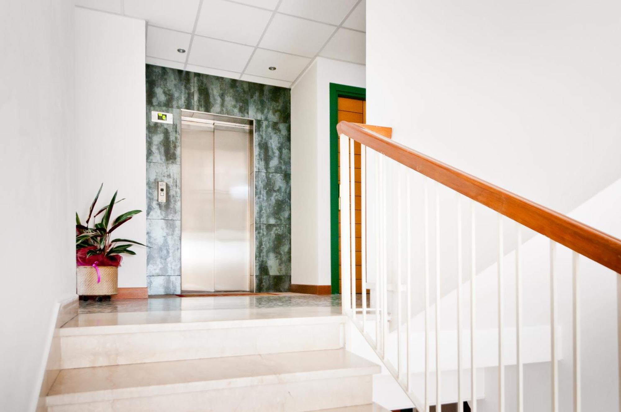 Hotel Milan Rosolina Mare Buitenkant foto