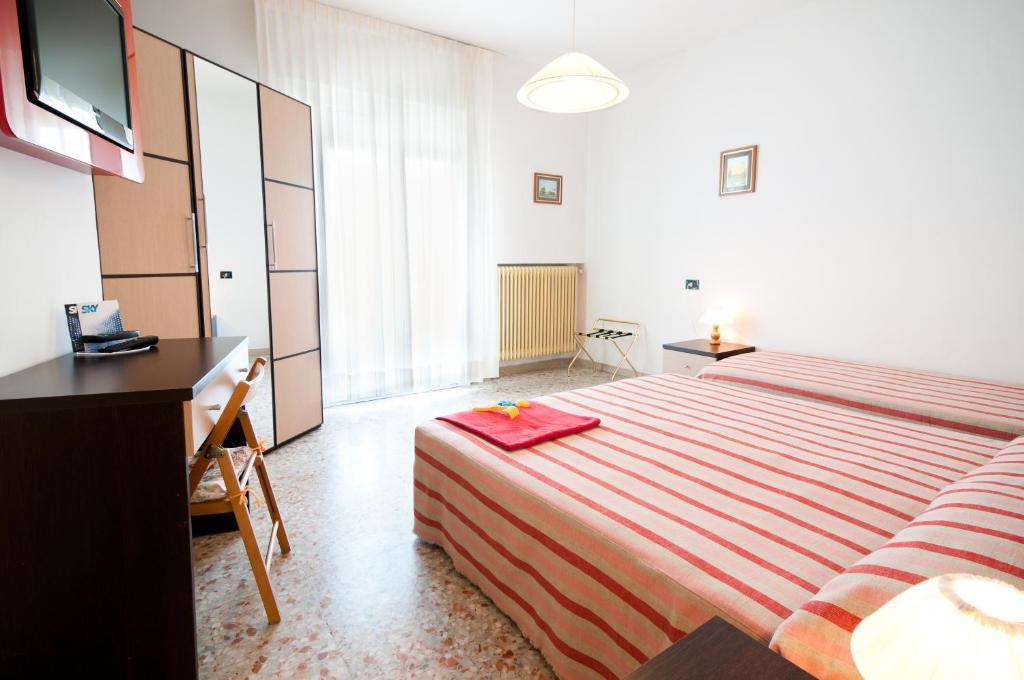 Hotel Milan Rosolina Mare Kamer foto
